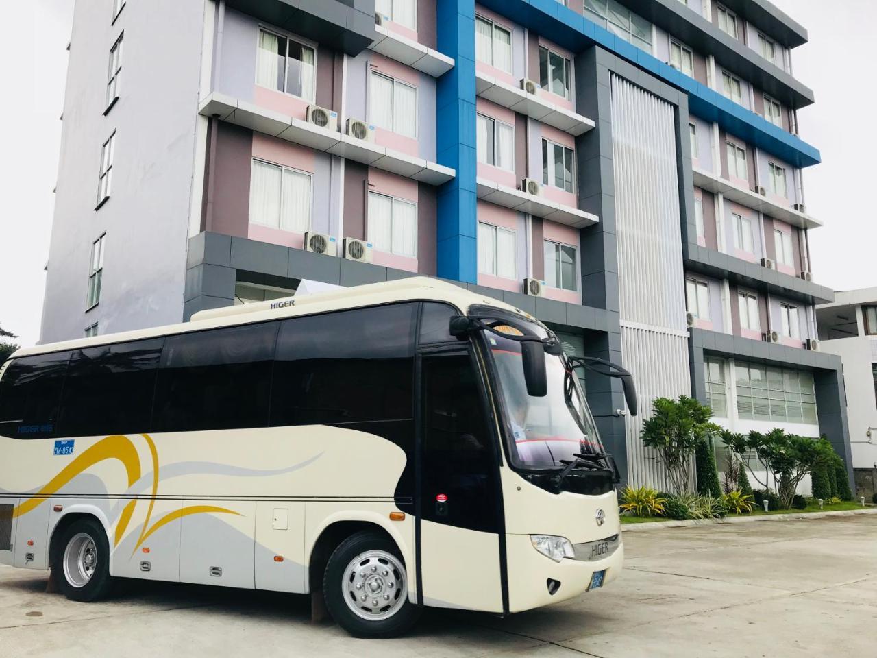 Hotel Broadway Yangon Exterior photo